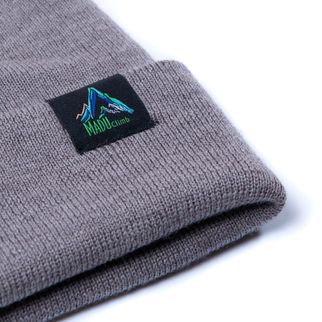 A 100% Natural Merino Wool Beanie – Warm Knit Hat for Men & Women, Breathable Thermal Winter Cap for all outdoor adventures